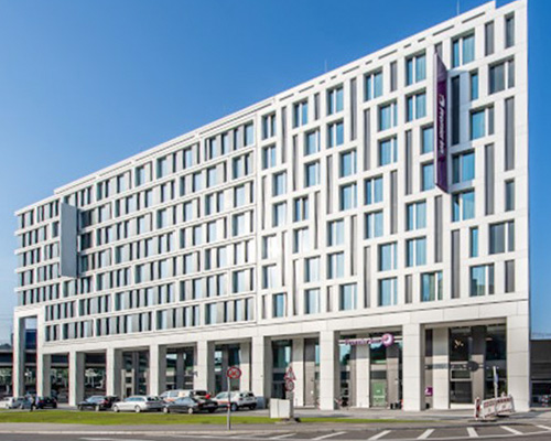 REFERENZ: Doppelhotel Stuttgart